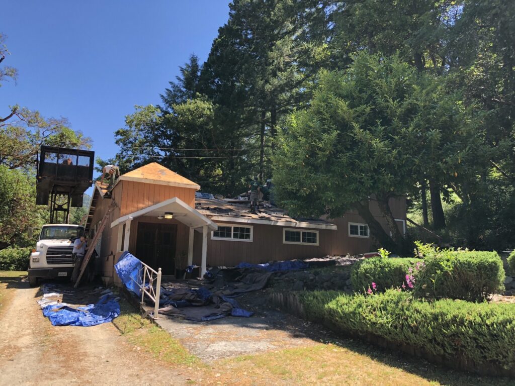 Roof tear off - Salyer, CA